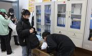 把好疫情关，共同防控时——2138CC太阳集团再次开展爱心发放口罩活动